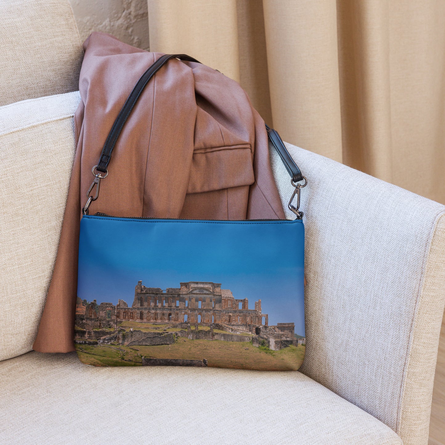 Crossbody bag ( Palais Sans Souci, Haiti )