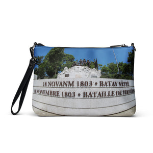 crossbody-crossbodybag-Monument to the heroes of the Battle of Vertières-historical monument-théo gallery expo-théo photography haiti