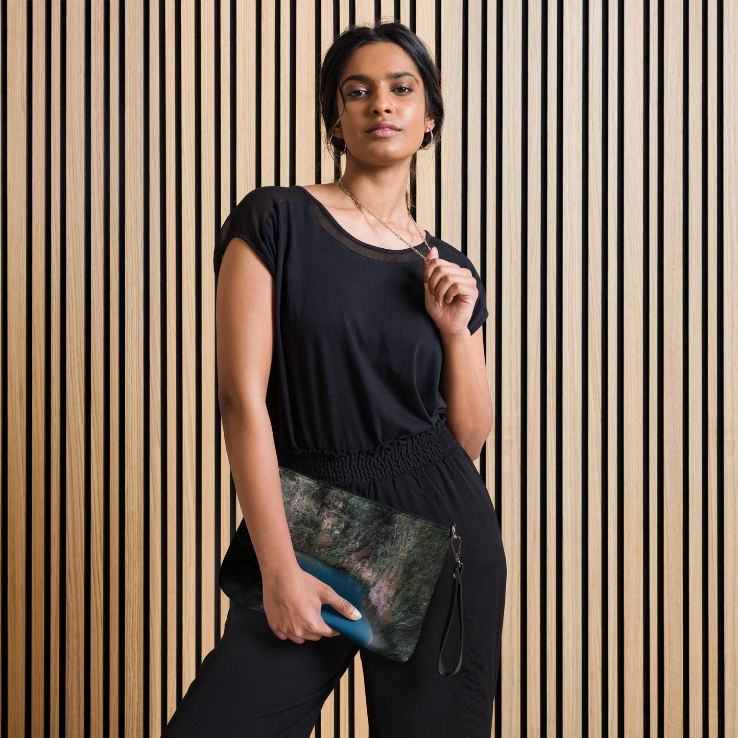 crossbody-crossbodybag-bassin bleu-bag-théo gallery expo-théo photography haiti