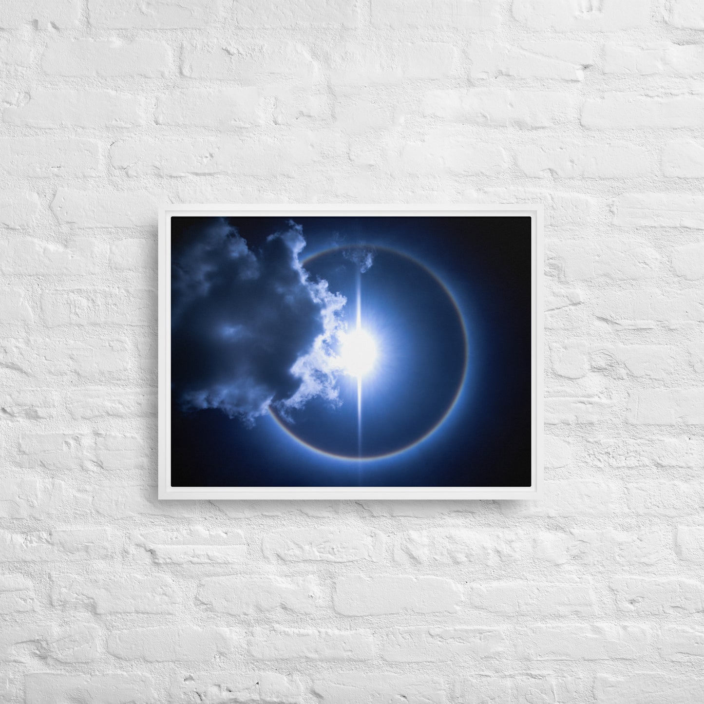 Framed canvas ( Luminous halo )